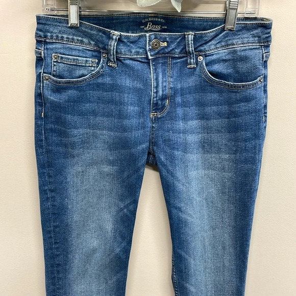 G.H. Bass & Co. Straight Leg Denim Jeans 6 - Picture 4 of 16